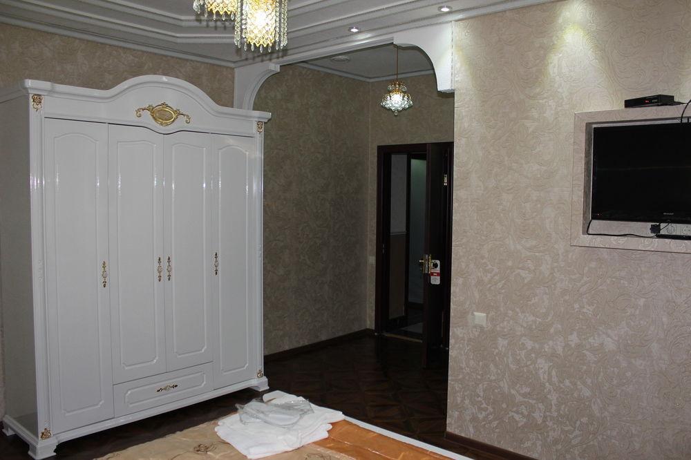 Elegant Boutique Rustaveli Hotell Tbilisi Exteriör bild