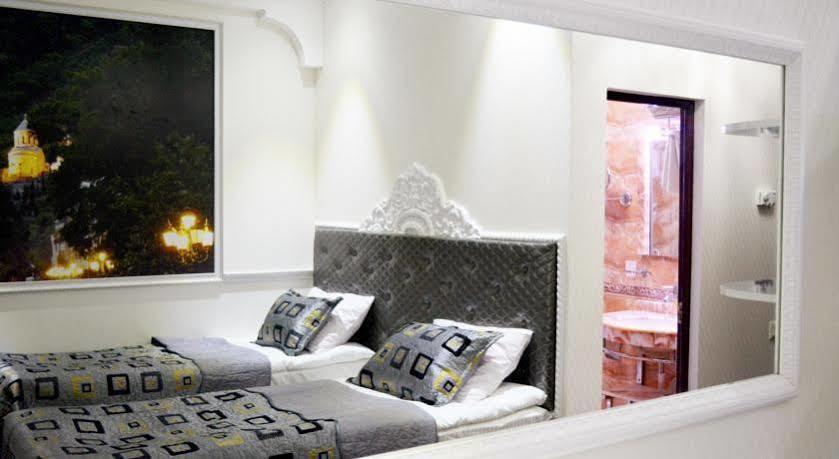 Elegant Boutique Rustaveli Hotell Tbilisi Exteriör bild