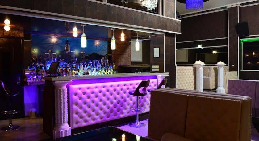 Elegant Boutique Rustaveli Hotell Tbilisi Exteriör bild
