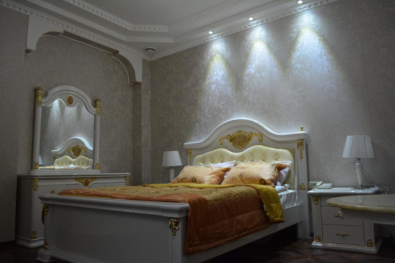 Elegant Boutique Rustaveli Hotell Tbilisi Exteriör bild